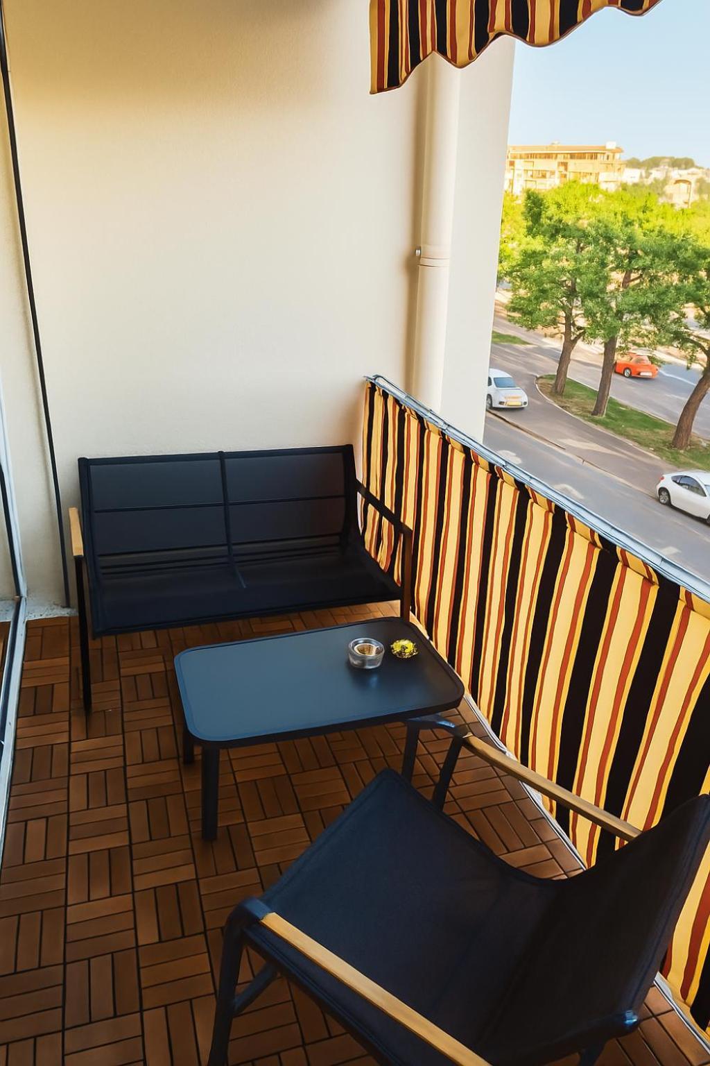 Avec Terrasse Apartment